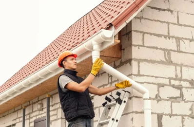 Pose et remplacement de gouttières à Berd'huis